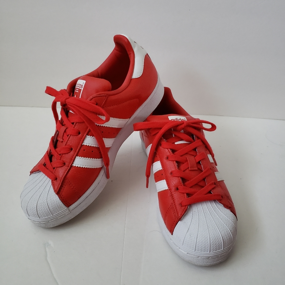 Red Adidas Superstar Men 6 / Woman 7.5